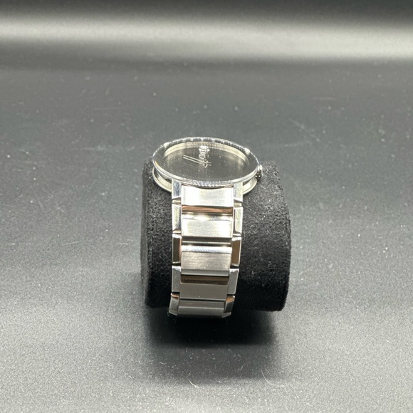 Sapphire Crystal Movado Watch - Picture 5 of 9